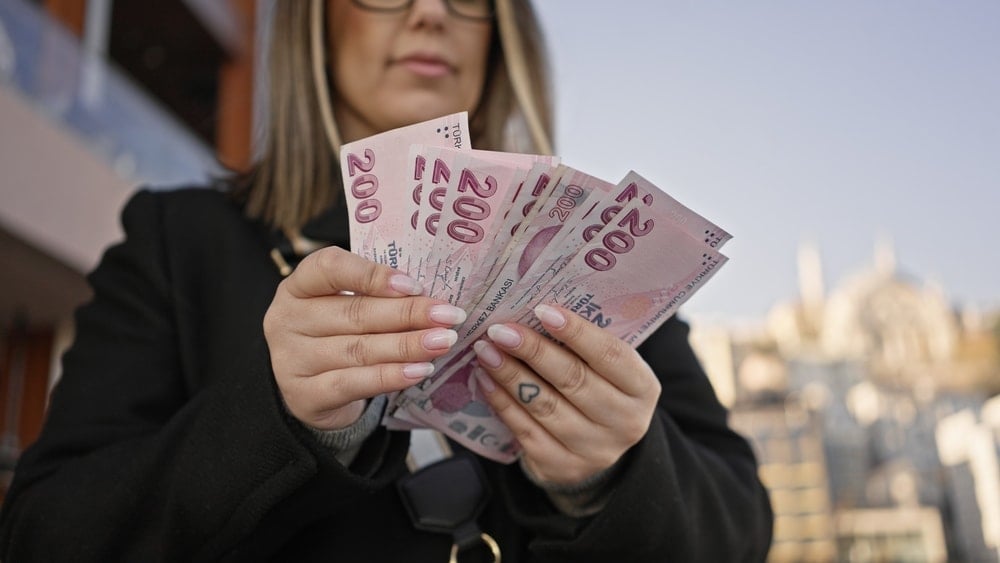 Bankada parası olan için altın dönem: 1 aylık getiri asgari ücreti geçti