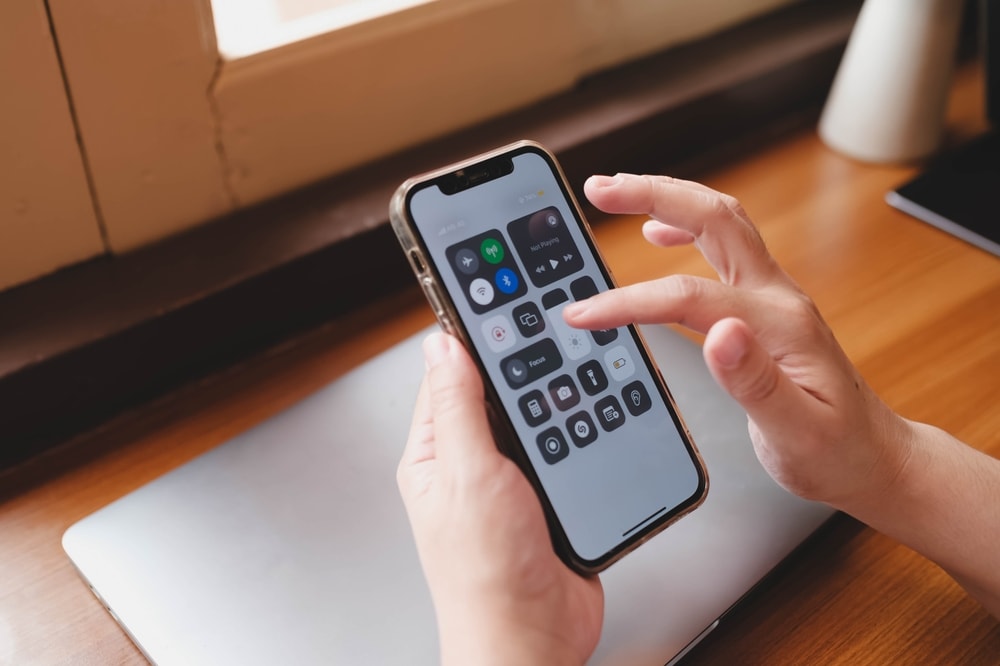 iPhone kullanıcılarına acil çağrı: Cihazınız her an uzaktan ele geçirilebilir