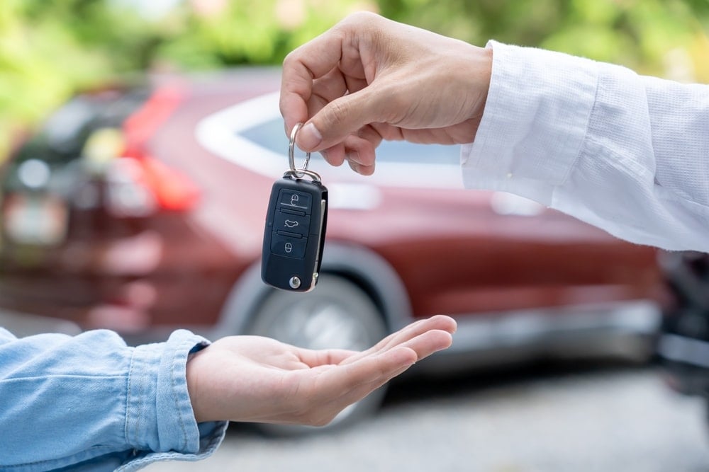 Toyota Türkiye CEO’su otomobil alacakları uyardı: Fiyatlar yükselebilir