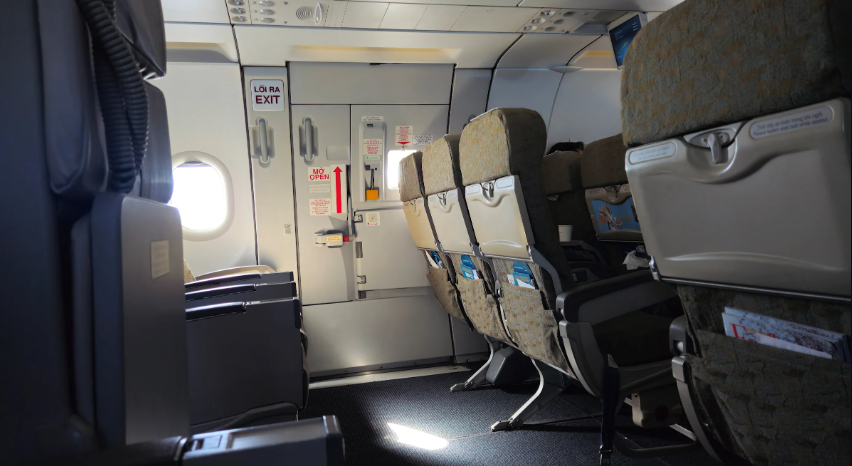 Uçakta VIP sınıfına alındı: Sebebini duyunca gittiğine pişman oldu