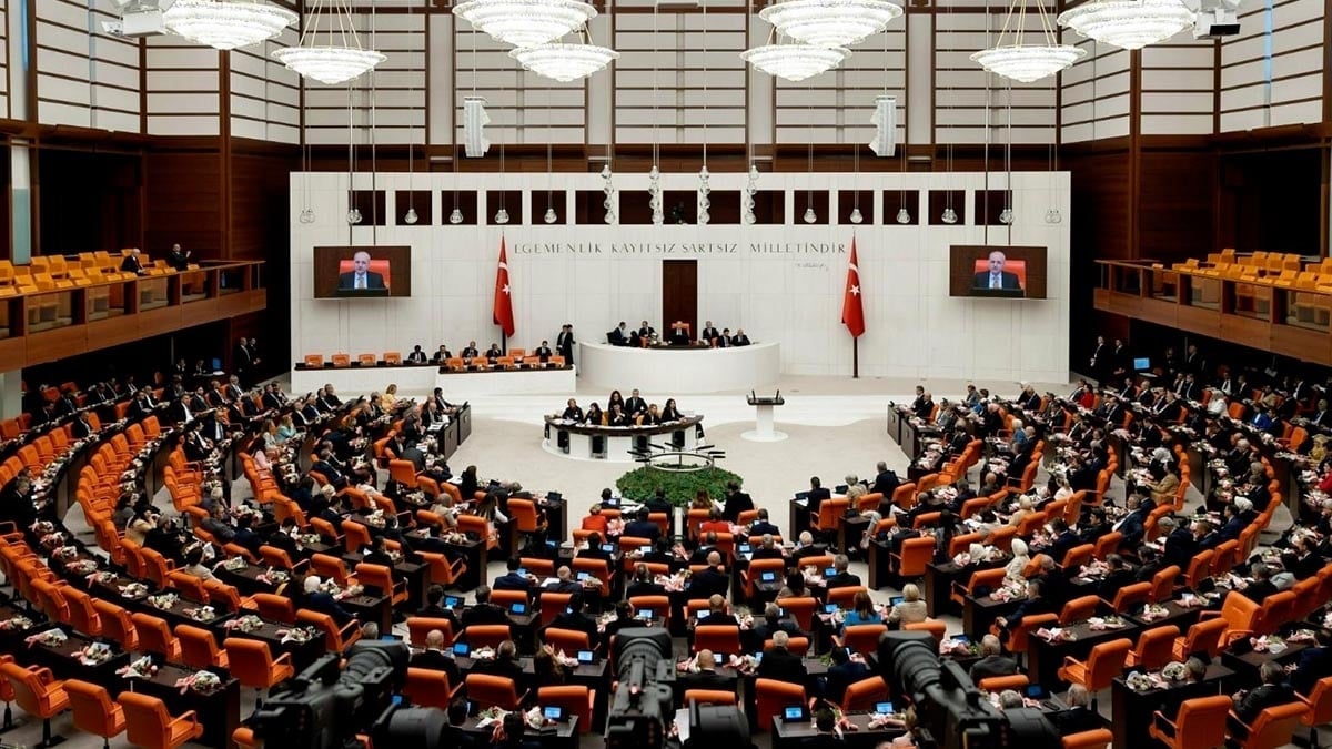 CHP'nin "Darbelerin sorumluları" araştırılsın önerisi AKP ve MHP'nin oylarıyla reddedildi