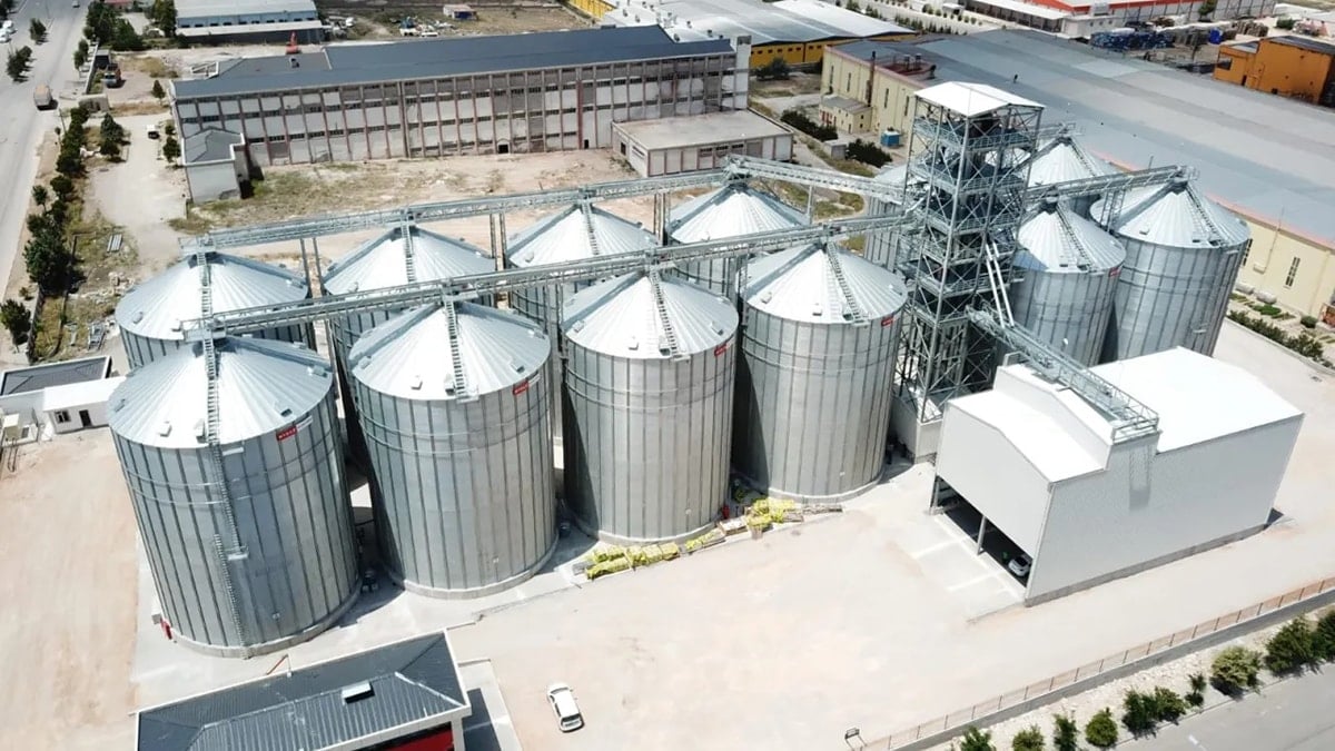 Arka bahçeden yenge çıktı