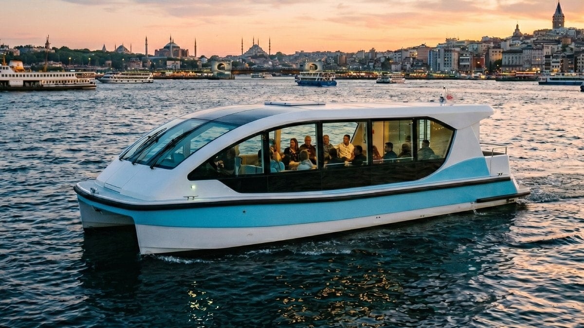Deniz ulaşımında yeni dönem başlıyor: Elektrikli deniz taksisi kendi rotasını çizecek