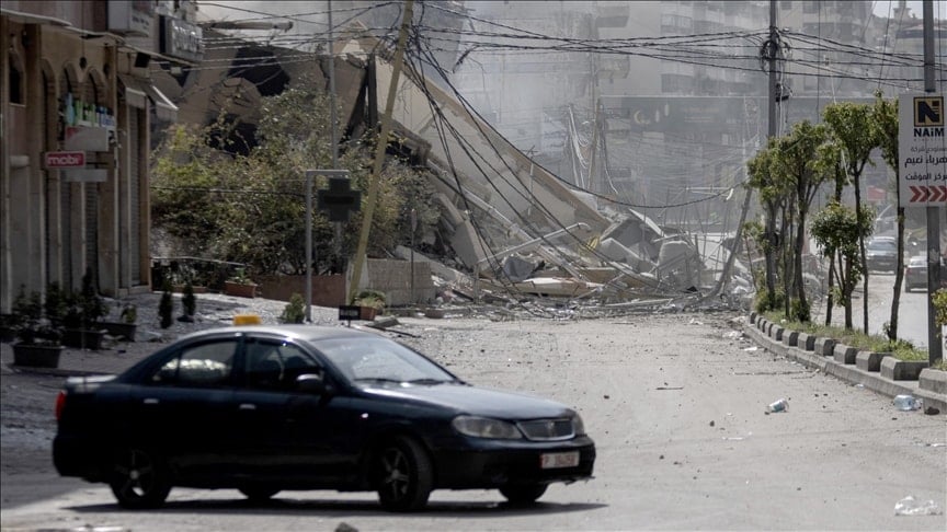 İsrail çatışmayı sürdürdü: İran'dan savaş uyarısı geldi