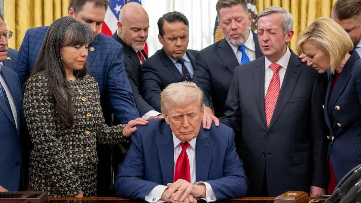 Amerika'yı karıştıran çıkış: Trump'ı "Peygamber Kral" ilan ettiler!