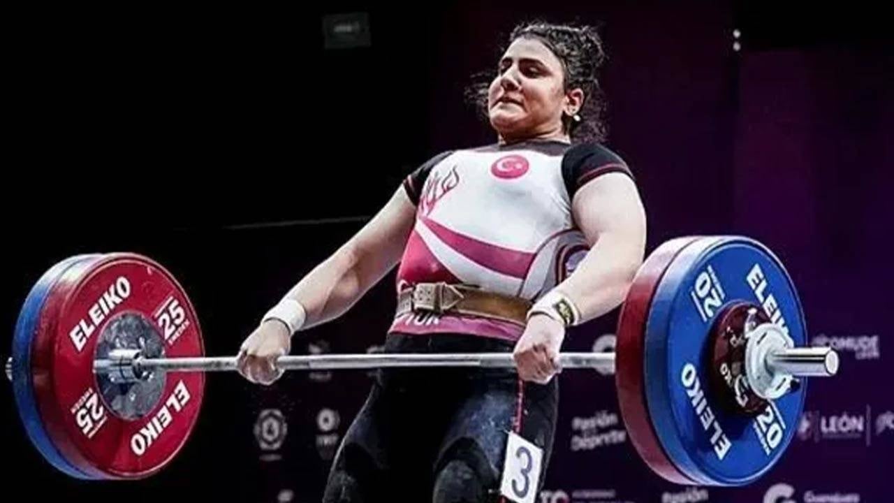 Milli halterci Avrupa üçüncüsü oldu