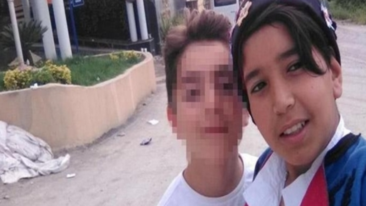 Tüfekli cinayete bastonlu canlandırma