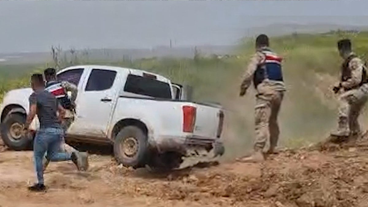 Kar maskeli kişiler 10 km kovalandı! Türkiye Suriye sınırında hareketli anlar