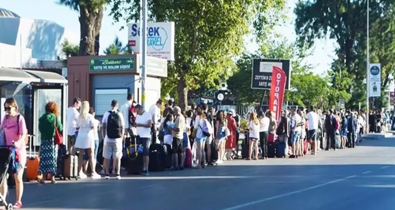 Türkler, Yunan adalarına akın etti