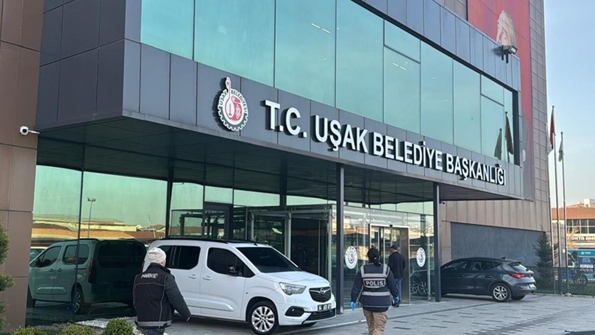 Uşak Belediyesi'ne operasyon: 25 kişiye daha gözaltı