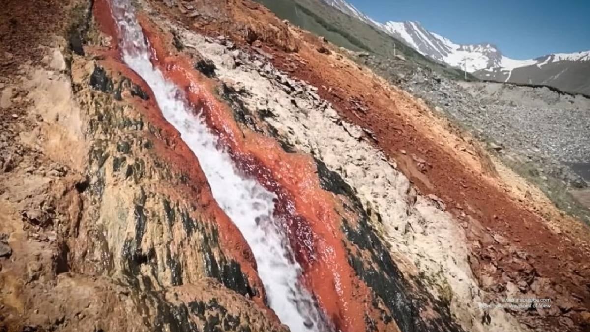 Koca vadi fermuar gibi ikiye yarıldı