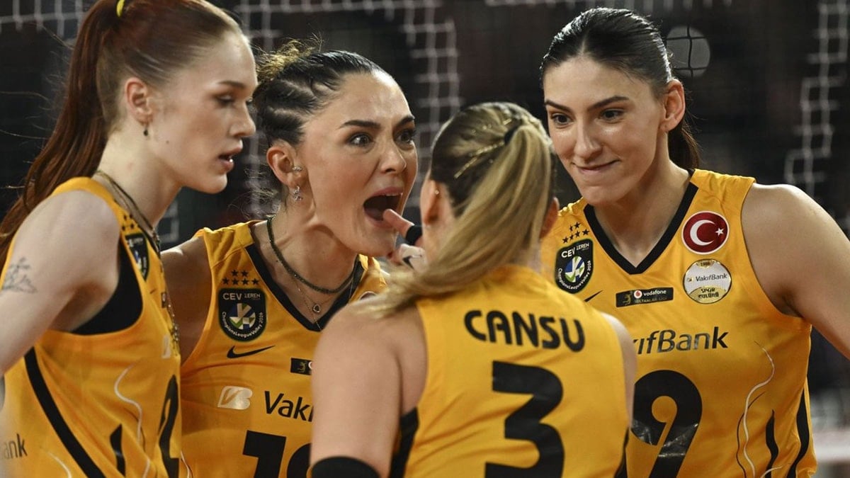 VakıfBank'tan final serisine fırtına gibi başlangıç