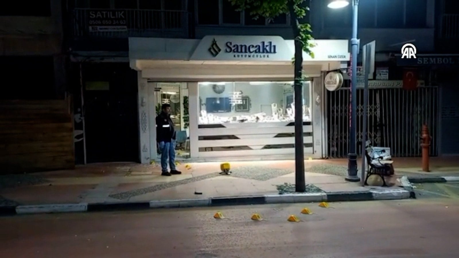 Manisa’da kuyumcu soygunu!