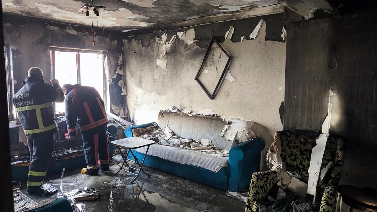 Evi ateşe verdi, babasını arayıp yardım istedi