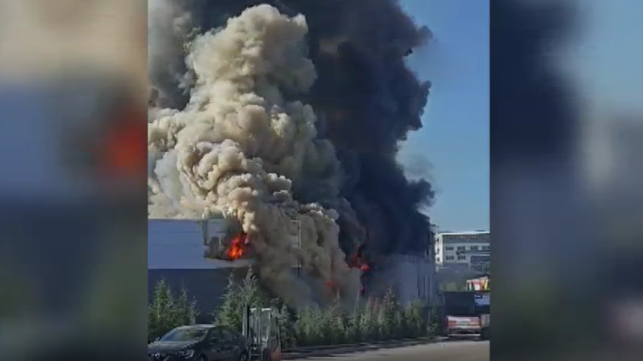 Ankara'da büyük fabrika yangını! Alevler kısa sürede yayıldı