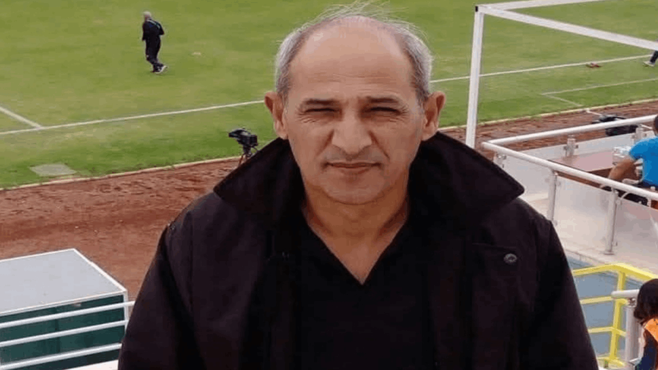 Milli maçta kalp krizi geçiren gazeteci, öldü