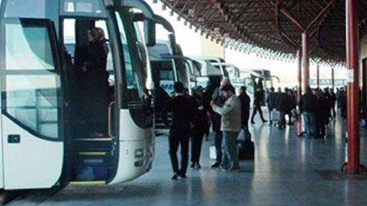 Otobüs yolculuklarının en keyifli anı tarihe karışıyor: Milyonların vazgeçilmeziydi