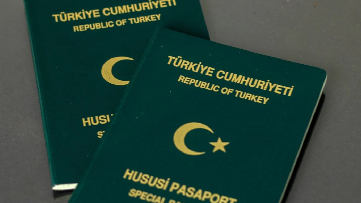 İki meslek grubuna daha yeşil pasaport yolda