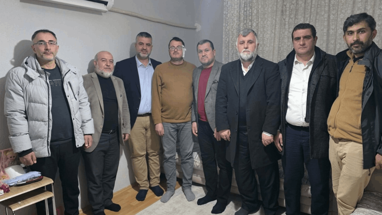 Manisa'da imama bıçaklı saldırı