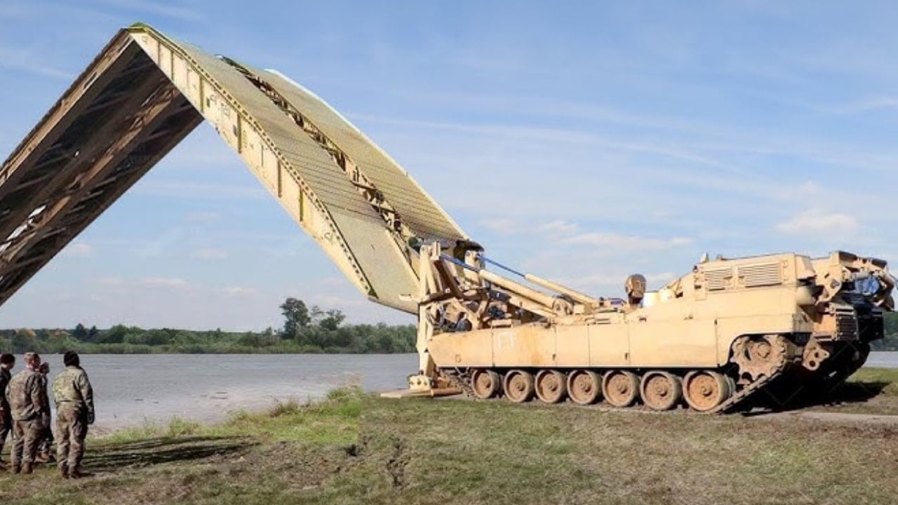18 metrelik köprü taşıyan tank planı devreye alındı! Hendekleri basamak gibi geçiyor