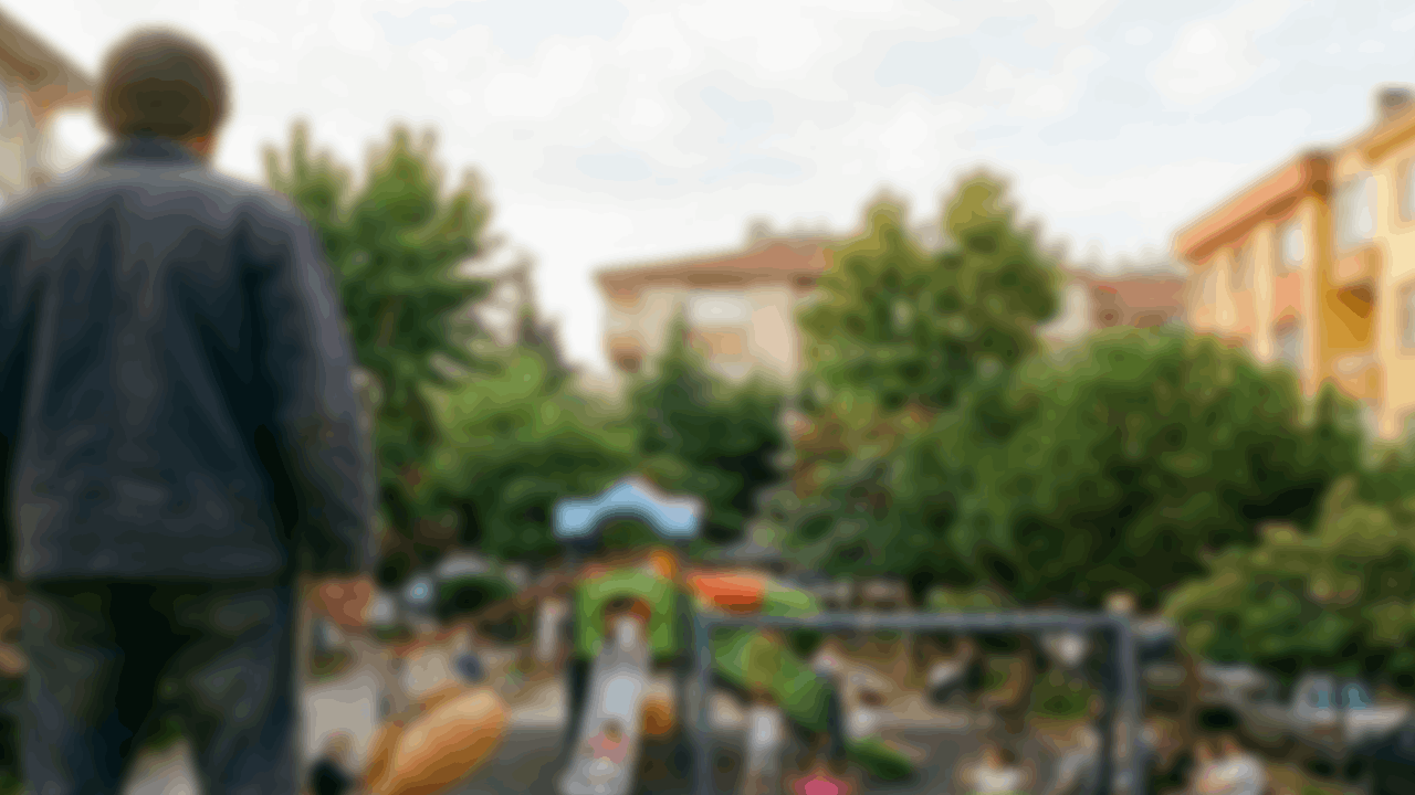 Parkta vahşet: 2 yaşındaki çocuğun boğazını kesti