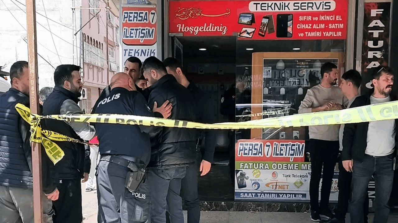 Telefon tamircisini öldürüp delilleri yok etmişler!