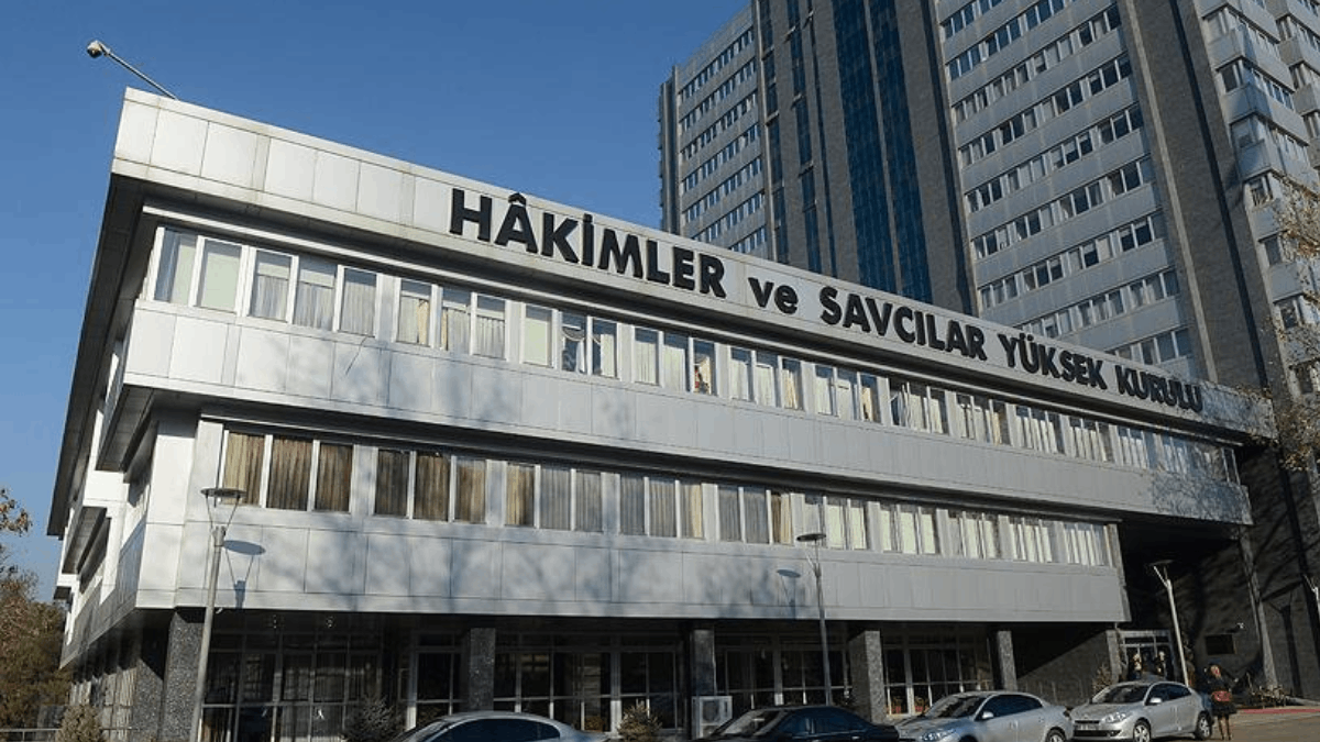 34 hakim ve savcının görev yeri değişti