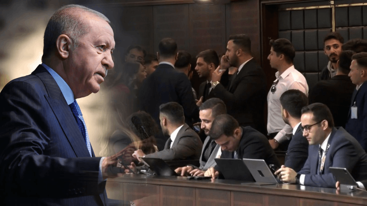 Tam da Erdoğan bunları söylerken... AKP'liler gazetecilere parmak salladı