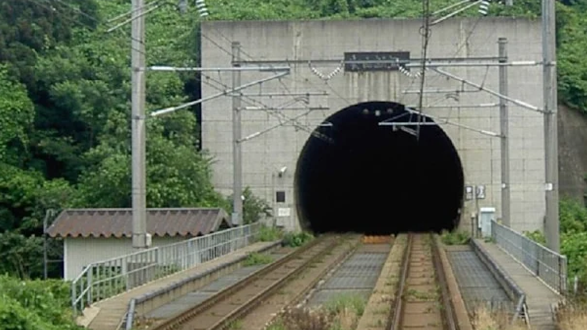 2 ülke dev tünelle birleşiyor