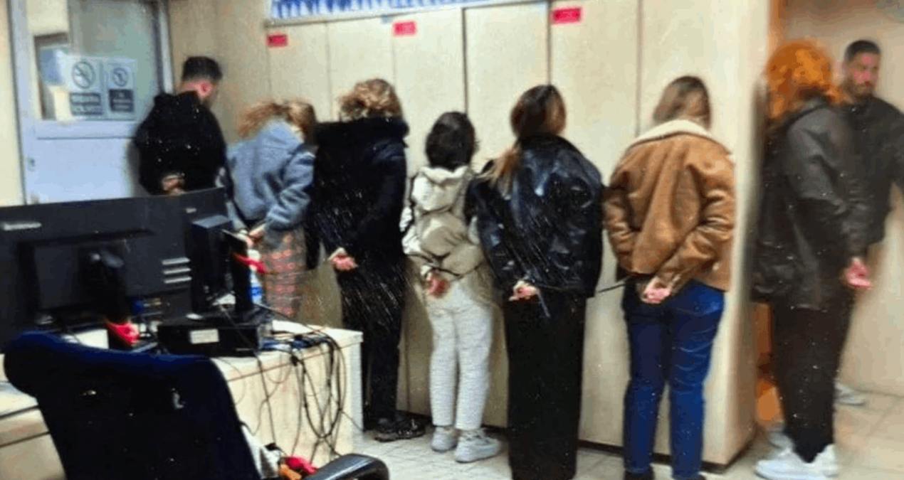 Çatışmadaki polislerle dalga geçen Gratis çalışanları emniyette böyle bekledi!