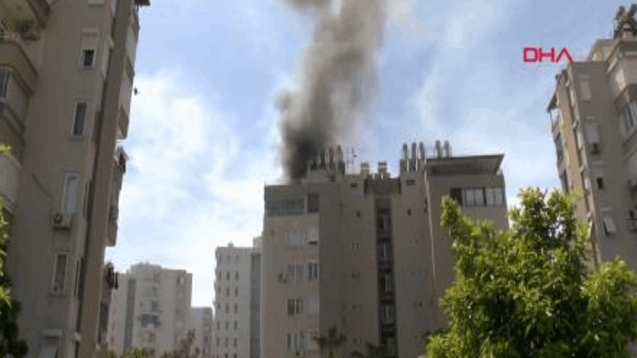 Antalyaspor'un eski yöneticisinin evi yandı!