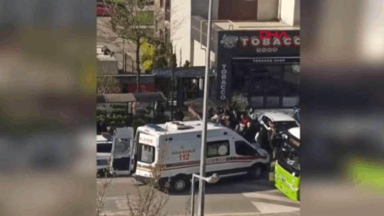 Lise öğrencileri arasında bıçaklı kavga!