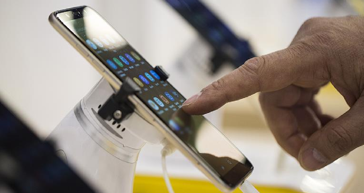 Akıllı telefonlarda eskiye dönülüyor: Hepsi sil baştan değişecek