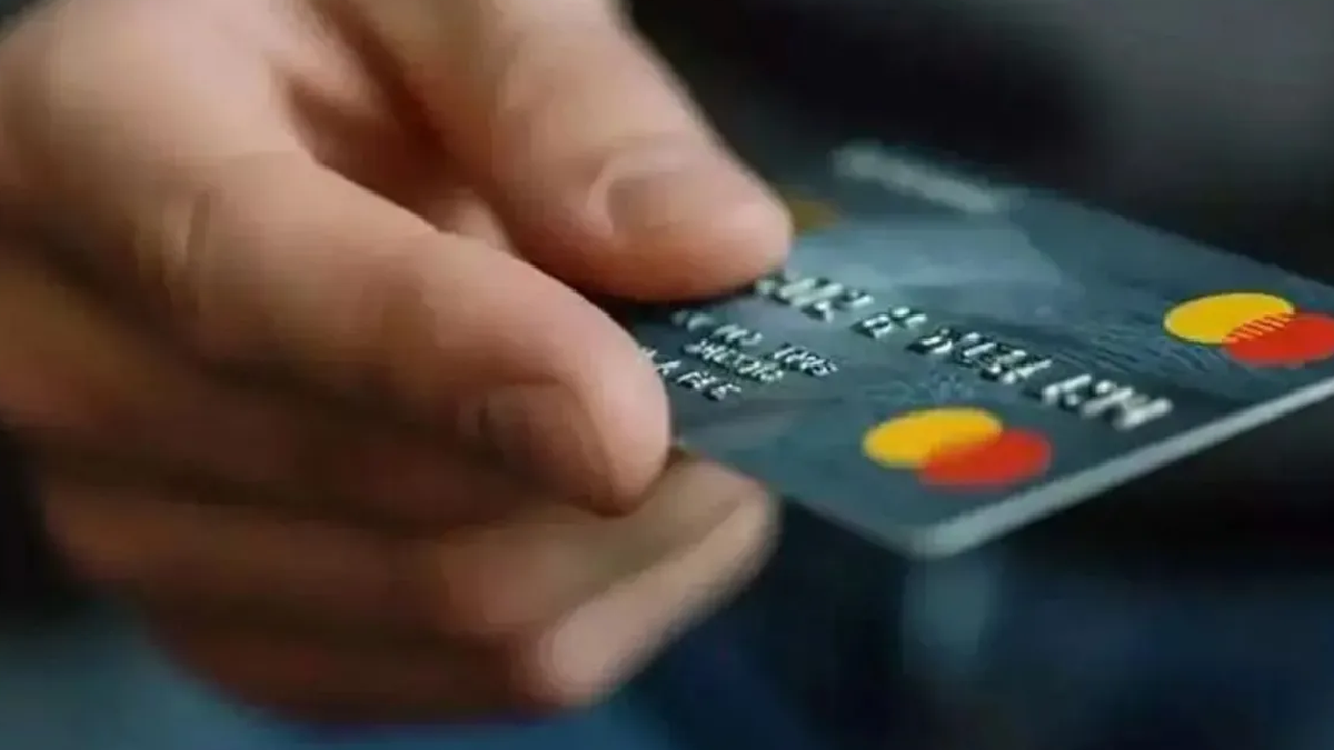 Kredi kartını kapatanlara soğuk duş