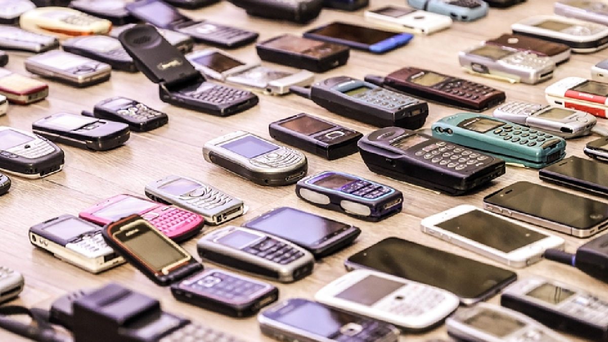 Eski telefonları sakın çöpe atmayın: İçinden servet çıkıyor