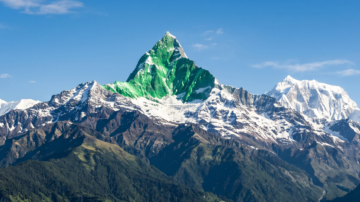 Dünyanın çatısı yeşile boyanıyor: Her yıl 7 metre daha tırmanıyor