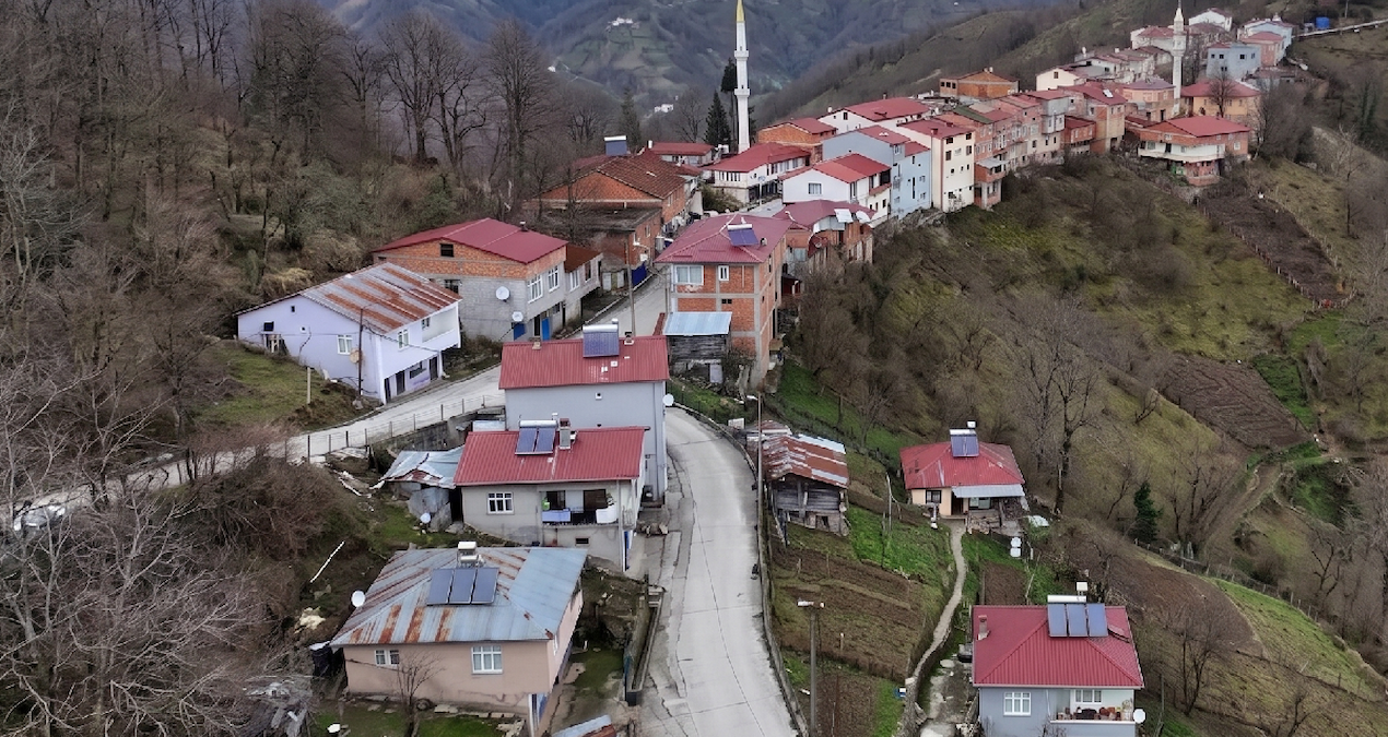 Türkiye'nin en kısa şehirlerarası yolculuğu: Birkaç adım yetiyor