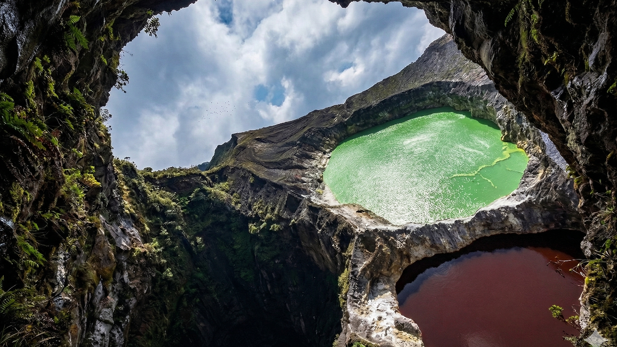 Yan yana 3 göl her an renk değiştiriyor: Kimse nedenini çözemiyor