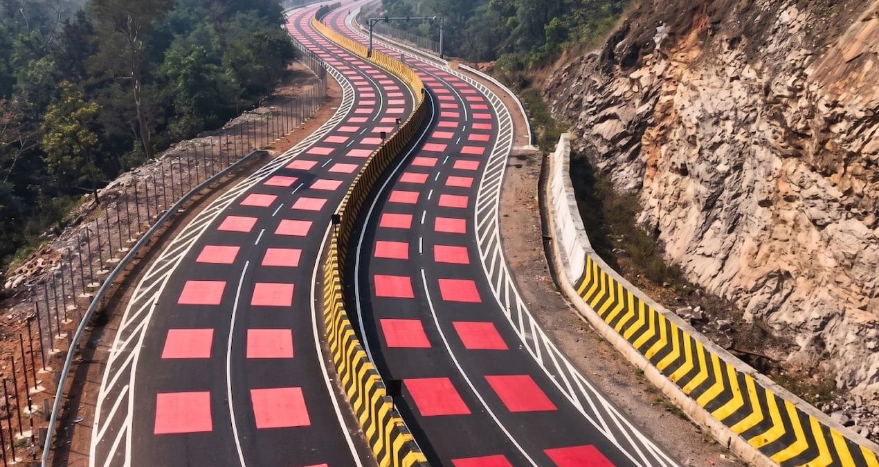 Kırmızı yol dönemi başladı! Sürücüler artık isteseler de hız yapamayacak