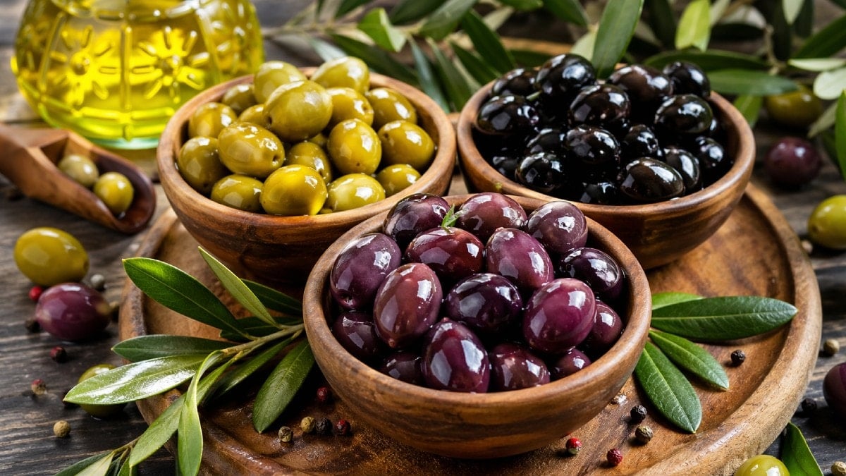 Siyah mı yeşil mi? Meğer en sağlıklı zeytin buymuş