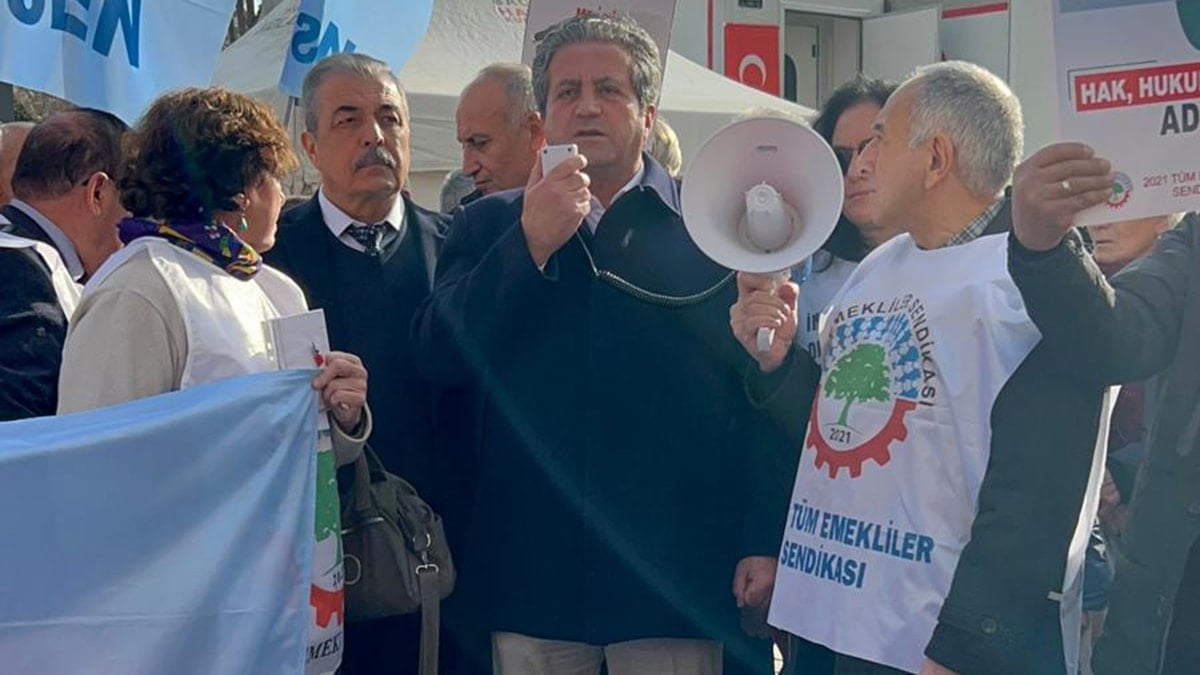 Emekliler bir milyon dilekçeye koşuyor