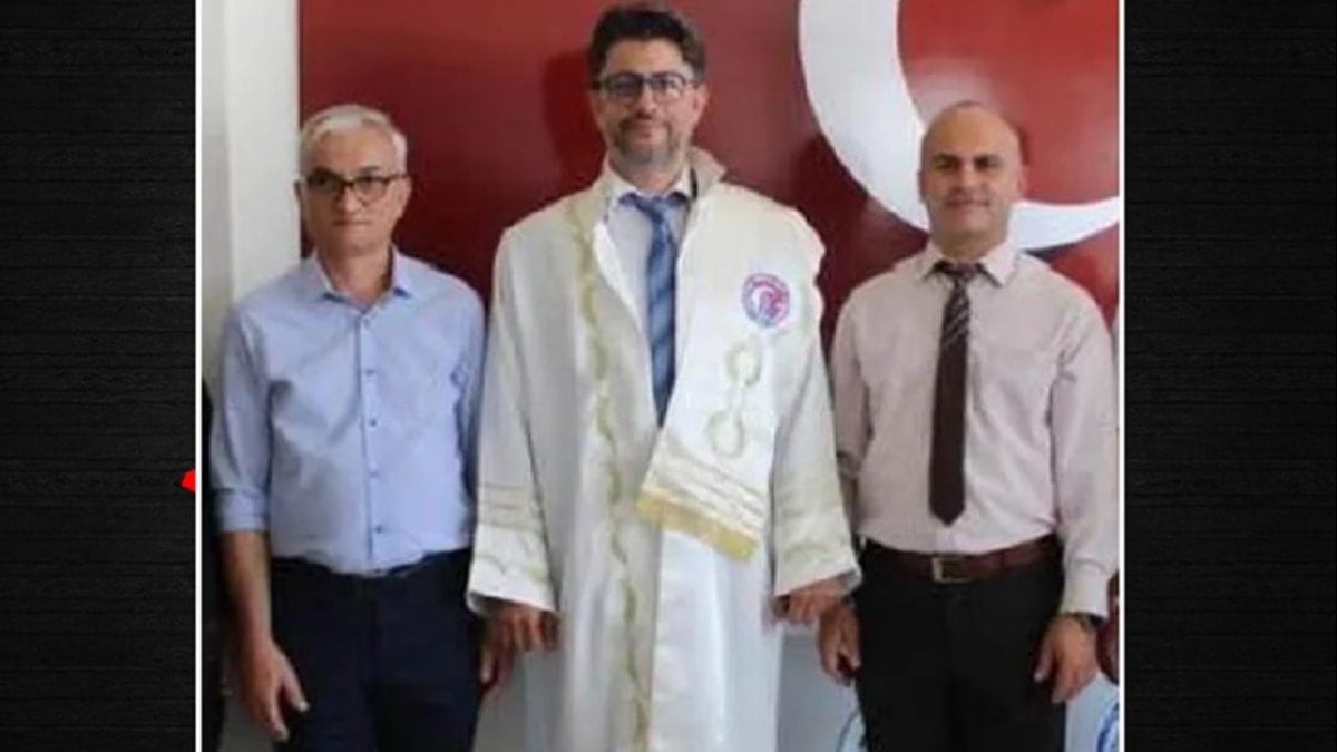 Kendini yönetici yapan hademe tahliye edildi