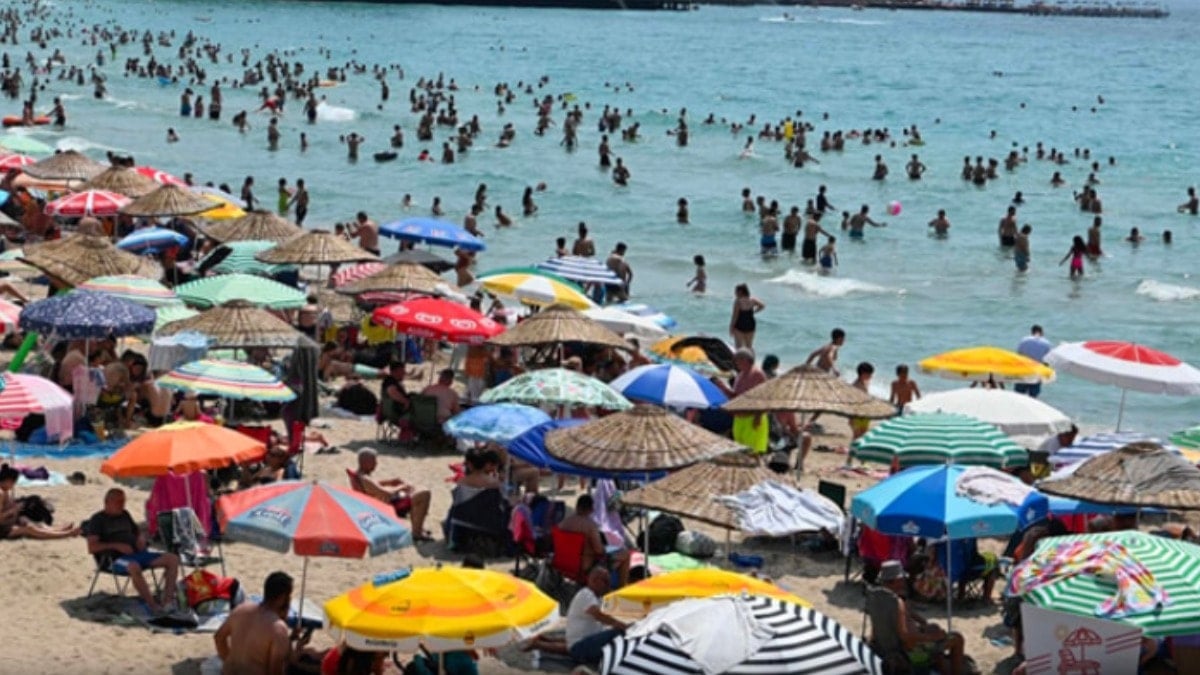 Cebinde Euro olmayana lahmacun yok: Bayramda tatil için servet gerekiyor