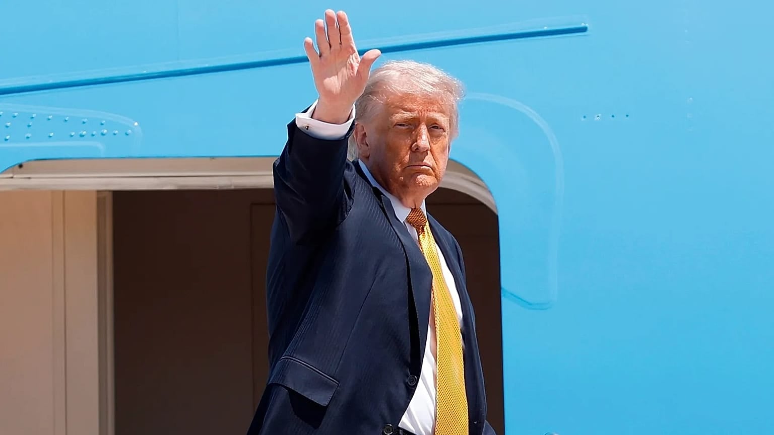 Oynadığı kumar elinde kaldı: Trump Başkanlığı'nın en önemli görüşmesine boynu bükük gidiyor