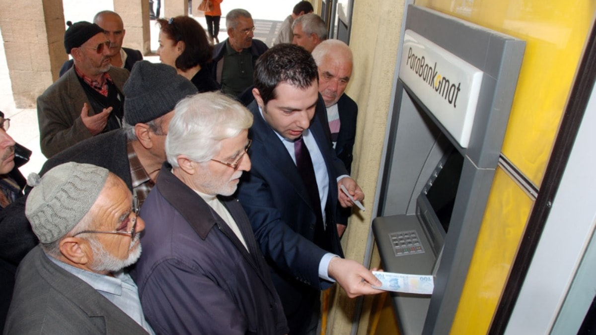 Emekliye bir eziyet daha: ATM dayatması