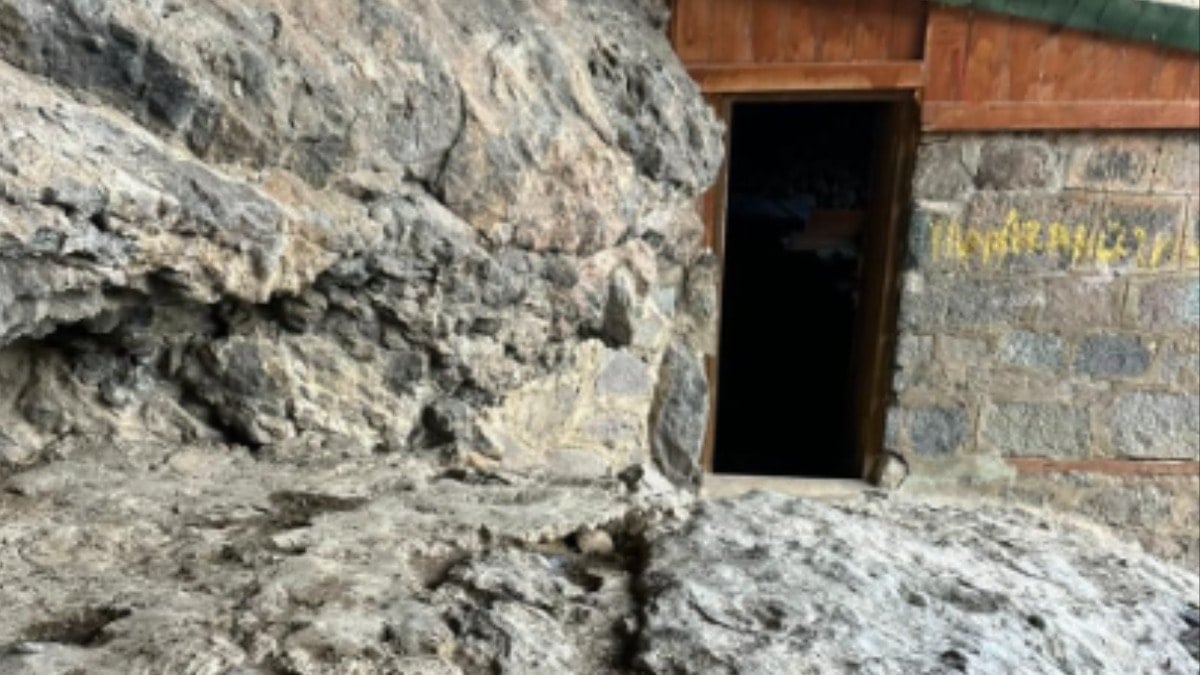 Kutsal kabul edilen Düzgün Baba Dağı’nda kaçak kazı skandalı: Köy muhtarı görevden uzaklaştırıldı