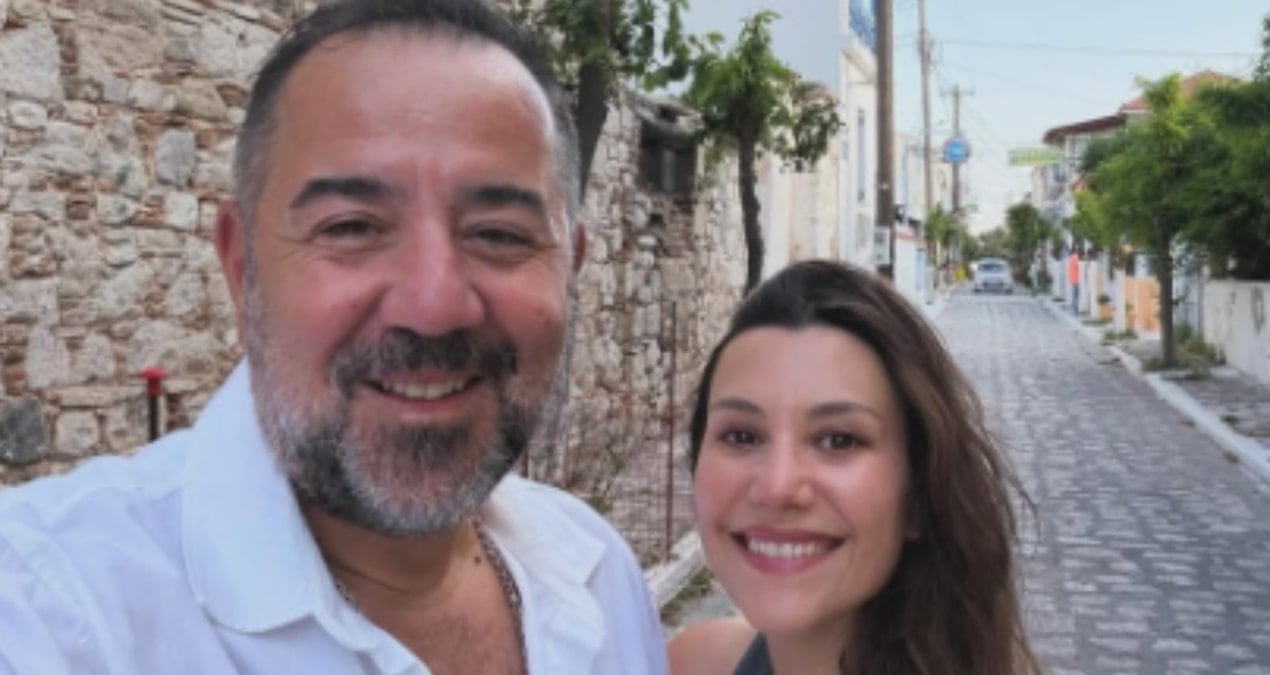 Ata Demirer ve sevgilisi Dilara Alemdar’dan yaz pozu! Romantik kare sosyal medyayı salladı
