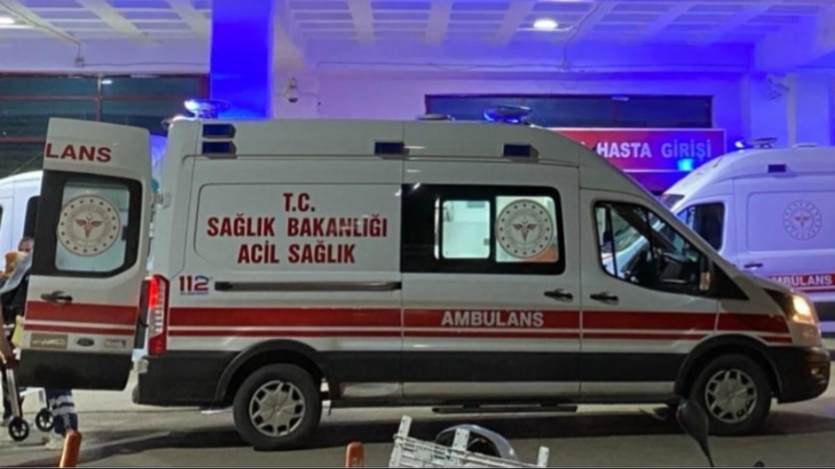 Yol verme kavgasında taksici bıçaklandı