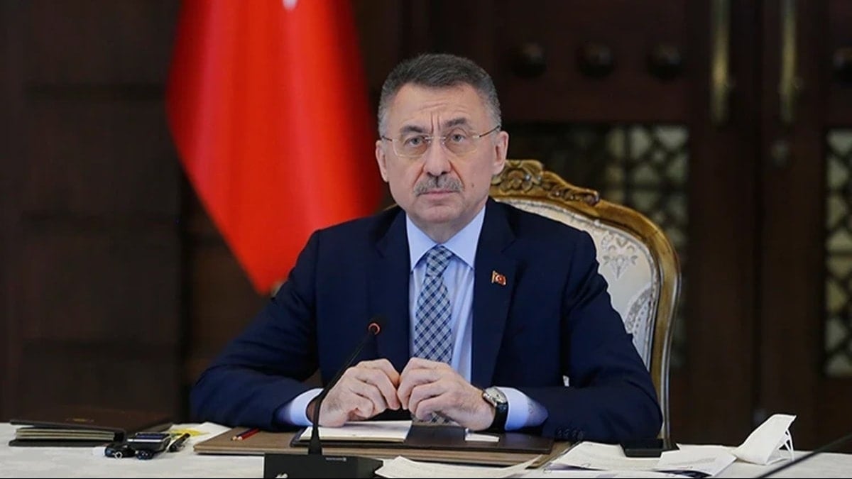 Bir tek belgede imzası olan Oktay konuşmadı