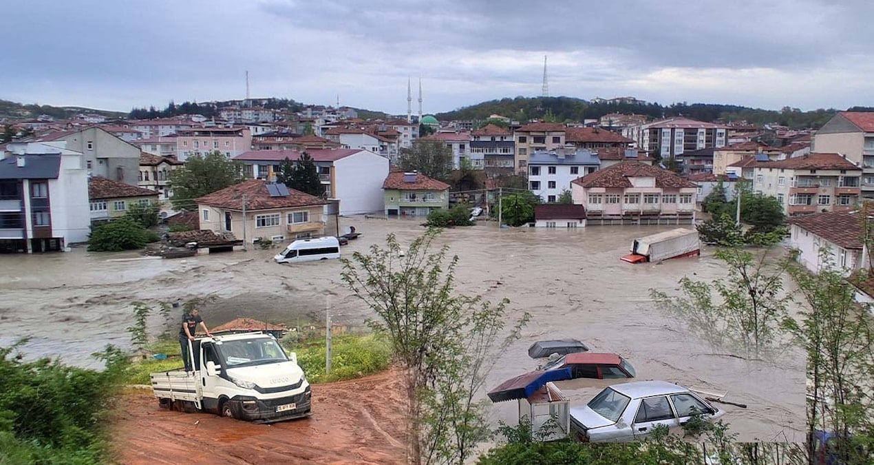 5 ili sağanak vurdu! Bodrum katları su bastı, otomobiller sular altında kaldı